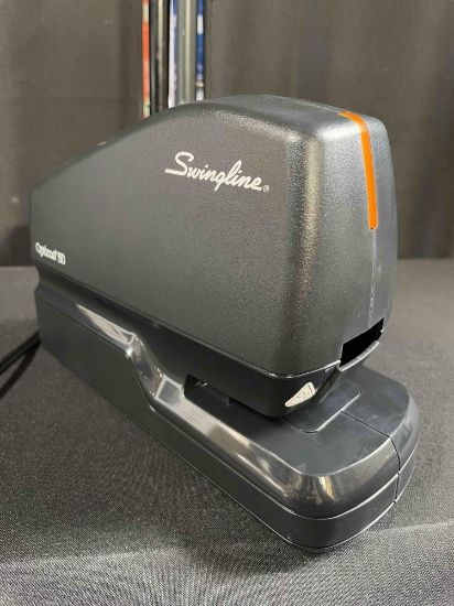 Swingline Electric Stapler