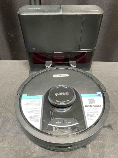 Shark Matrix Plus 2-in-1 Robot Vacuum and Mop