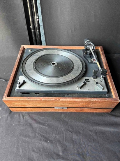United Audio Turntable Player