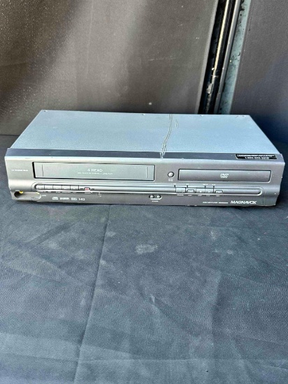 MAGNAVOX Video Cassette/DVD Player