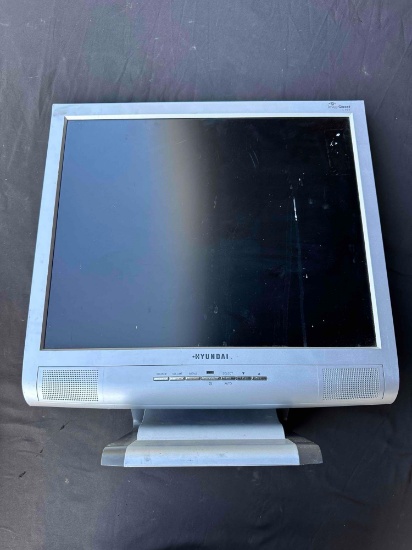 Hyundai Monitor