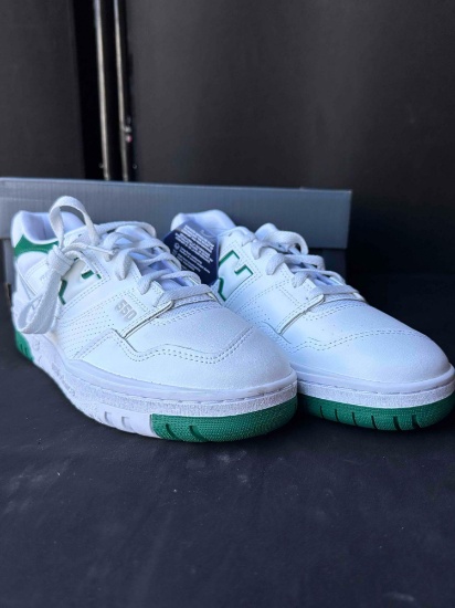 NB TennisShoes Size 9