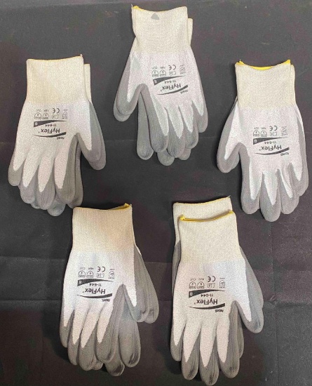 Lot of Gloves HyFlex