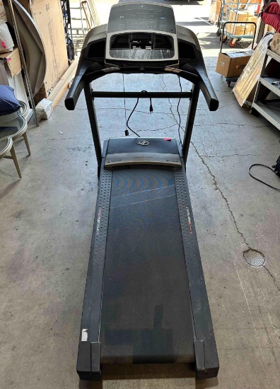 NordicTrack 2.0 HP Foldable Treadmill 4-level Incline