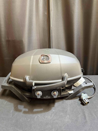 NAPOLEON TravelQ 1-Burner Portable Propane Gas Grill in Black