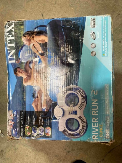 Luxe Inflatable Sport Lounge - Assorted