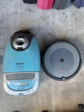 Lot of Vacuum