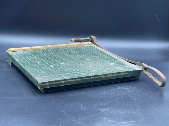 Paper Cutter