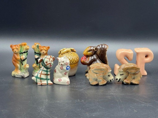Salt & Pepper Shakers