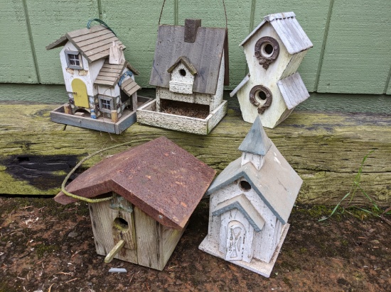 Birdhouse Lot Yard Art