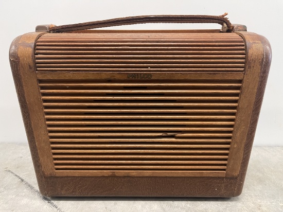 1946 Philco 46-350 Wood Portable AC/Battery 12.4x9.6x5.5