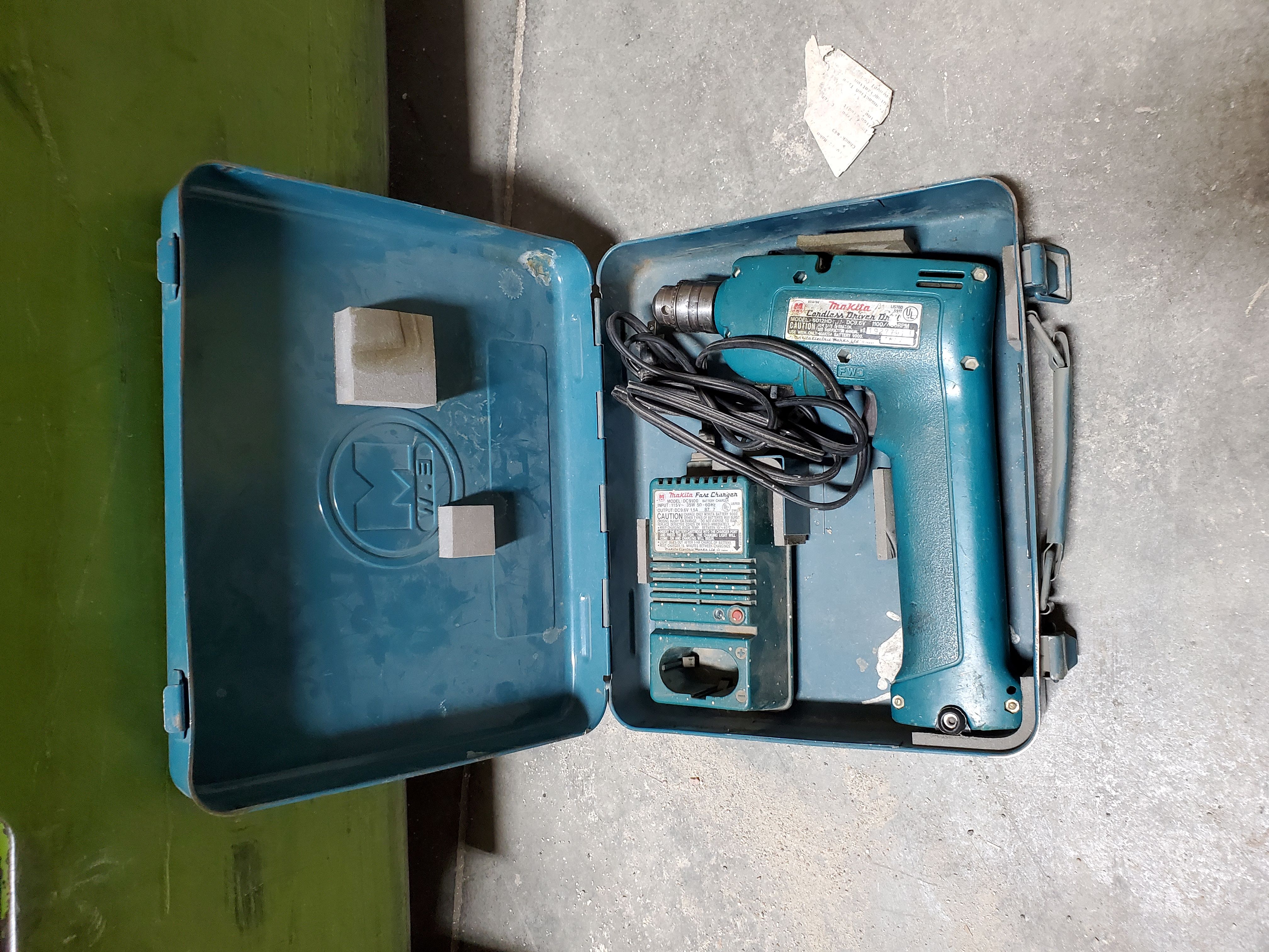 Vintage Makita 3 8 Drill with Charger Case Proxibid