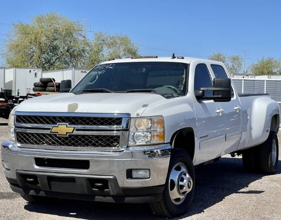 2013 Chevrolet Silverado 3500HD LTZ 4x4 4 Door Crewcab Pickup Truck