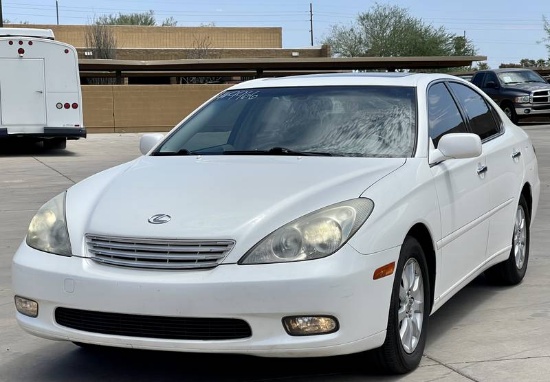 2004 Lexus ES 330 4 Door Sedan
