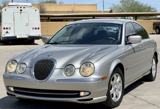 2000 Jaguar S-TYPE 4.0L 4 Door Sedan