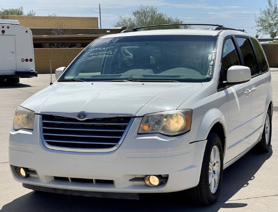 2008 Chrysler Town &#38; Country Touring 4 Door Mini Van