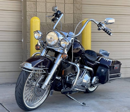 2005 Harley-Davidson Road King Classic Motorcycle