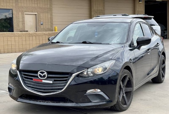 2015 Mazda Mazda3 i Sport 4 Door Sedan