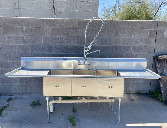 Stainless Steel Three Compartment Commercial Sink -No Reserve-