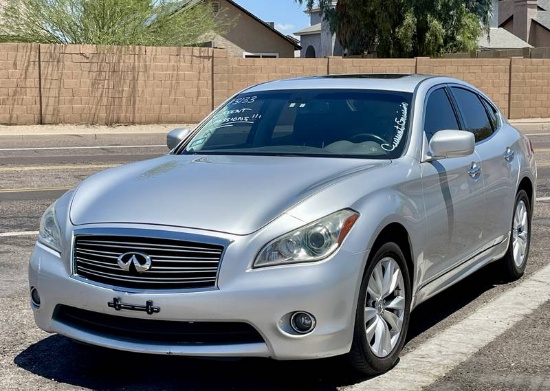 2011 Infiniti M37 x 4 Door Sedan
