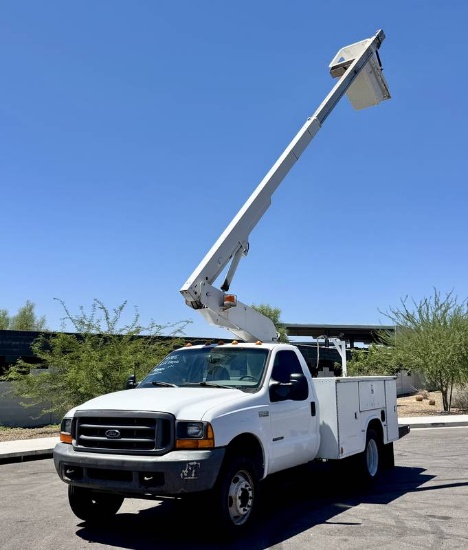 2000 Ford F-550 Super Duty Bucket Truck