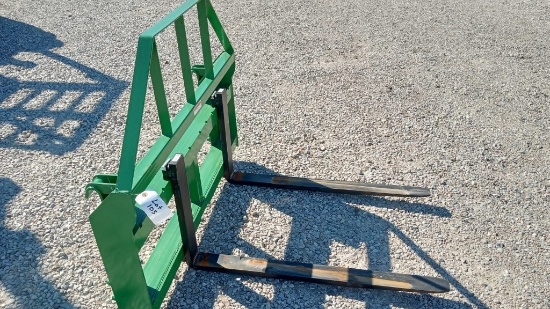 2023 Tar River JDCPF42 Pallet Forks
