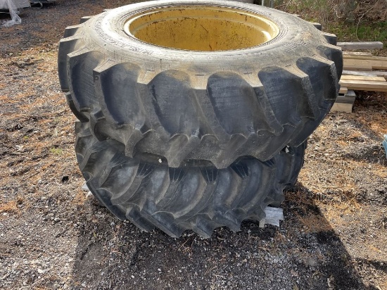 John Deere 16.9-38 Tires and Wheels