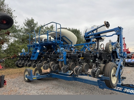 2017 Kinze 3600 Planter
