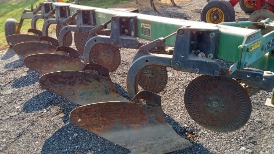 John Deere 2700 Moldboard Plow