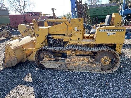 International 500C Crawler Loader