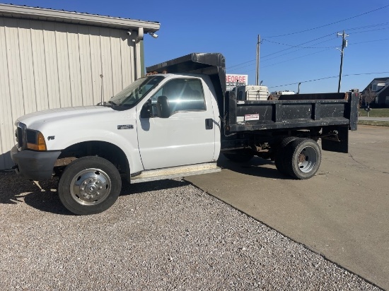 2000 Ford F450 Dump Truck