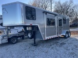 Dixie Star 7702LQSL Horse Trailer