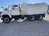 1985 Ford 9000 Water Tank Truck