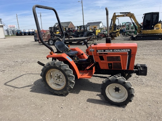 Allis Chalmers 5015 Tractor