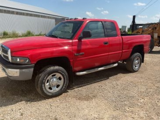 2000 Dodge 2500 SLT ext cab short box