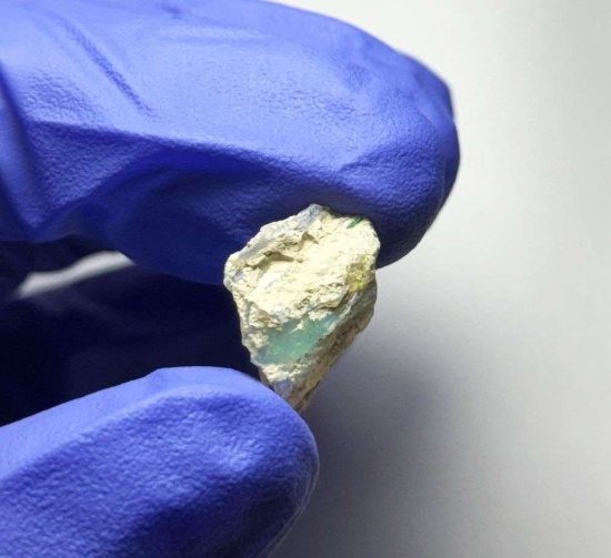 3.89 Carat Natural Vibrant Opal