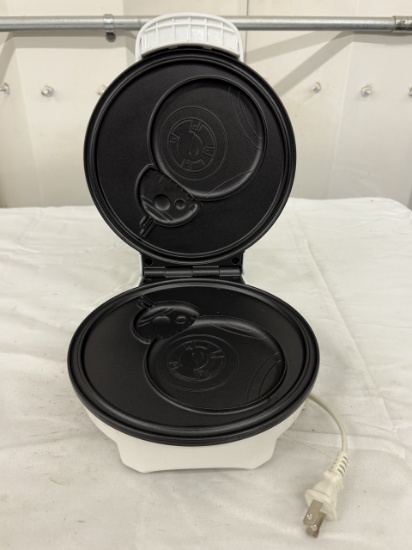 Star Wars BB-8 Waffle Maker Machine Disney – Star Wars Collectible