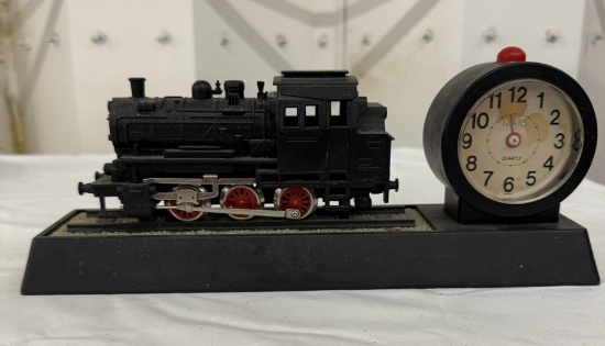 Locomotive Alarm Clock – Vintage Model Train Miniature