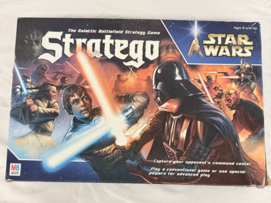 Stratego Star Wars Saga Edition 2002 Milton Bradley Board Game