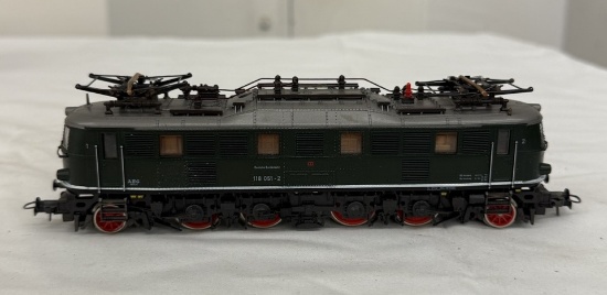Roco H0 Scale Electric Locomotive BR 118 051-2 DB – Vintage Model Train Collectible