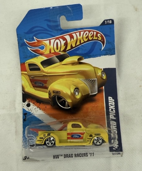 Hot Wheels '40 Ford Pickup – HW Drag Racers 2011 Collectible