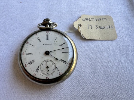 Waltham 17 Jewels Pocket Watch – Vintage Mechanical Timepiece