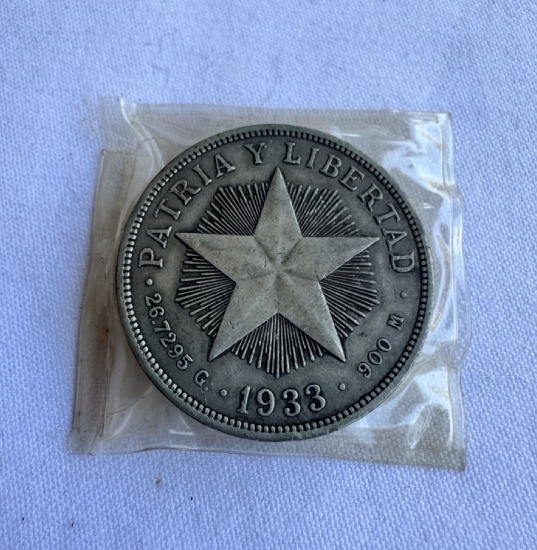 1933 Cuba 1 Peso Coin – Cuban Coat of Arms Design