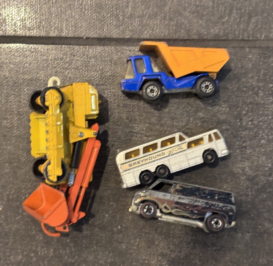 Die-Cast Car Set – Miniature Collectible Cars