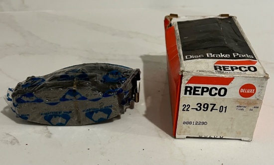 New In Box Repco Deluxe 22-397-01 Disc Brake Pad Kit