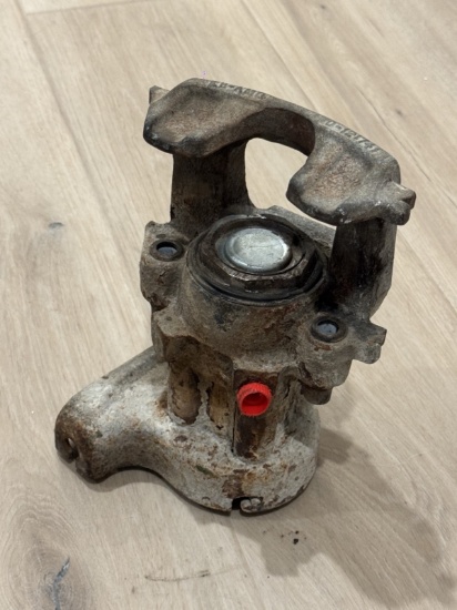 Humvee Rear Left Brake Calipers D-121741