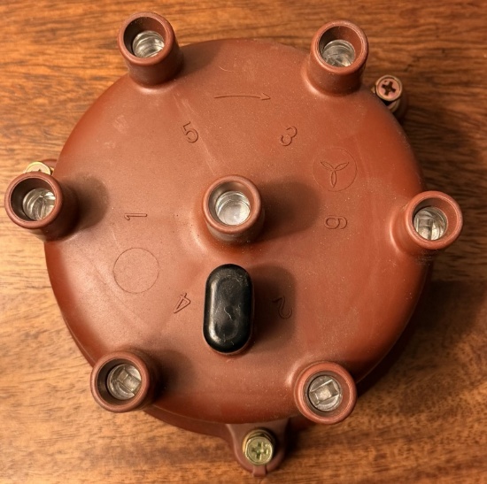 For 1981-1992 Toyota Land Cruiser Distributor Cap SMP Auto Spare Parts