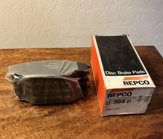 088-1270D Repco Deluxe Automotive Disc Brake Pad Set