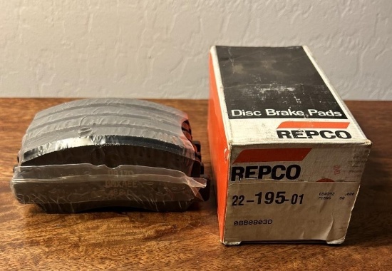 22-195-01 Repco Automotive Deluxe Disc Brake Pad Set
