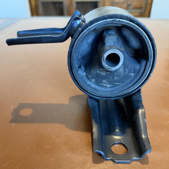Front Right Engine Motor Mount